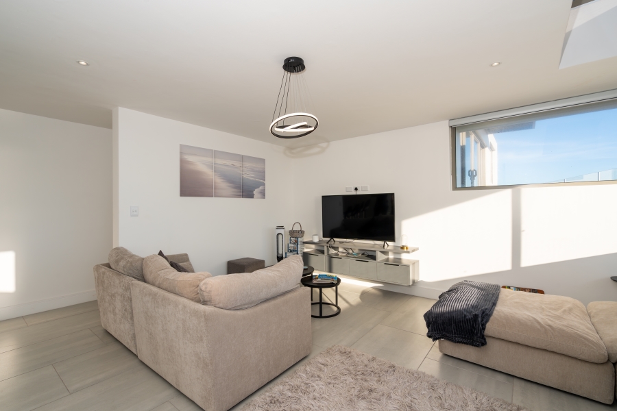 5 Bedroom Property for Sale in Paradise Beach Western Cape